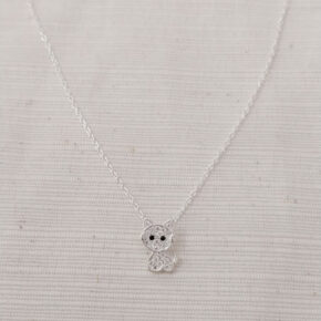 Cadena choker con dijes