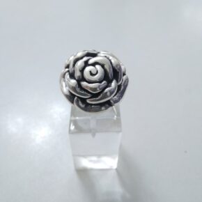 Anillo flor plata inflada, hueca
