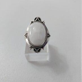 Anillo de piedra de la luna