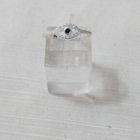 Anillo de piedra