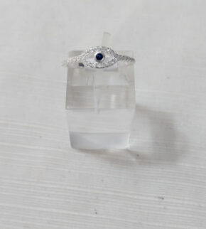 Anillo de piedra