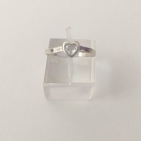 Anillo de piedra