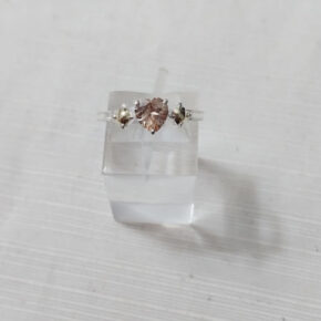 Anillo de piedra