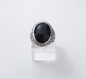 Anillo de piedra onix negro