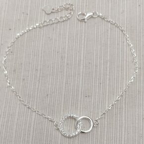 Pulsera plata y piedras