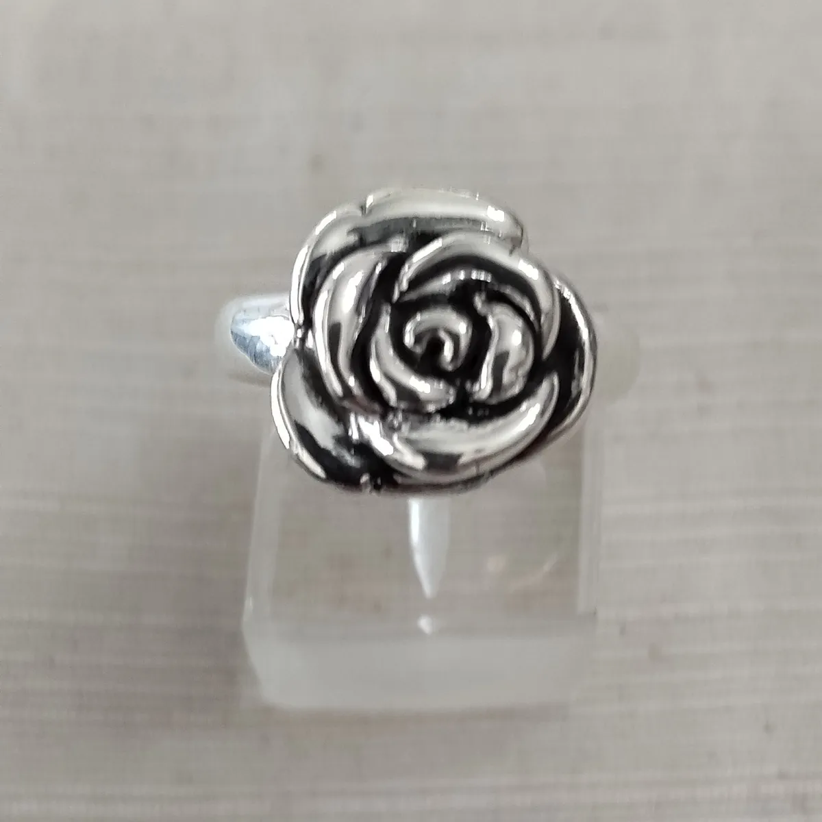 Anillo plata inflada, hueca