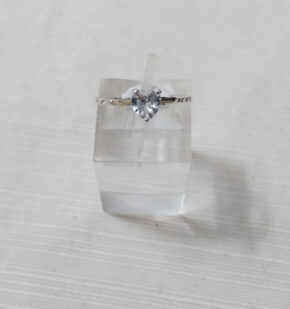 Anillo de piedra