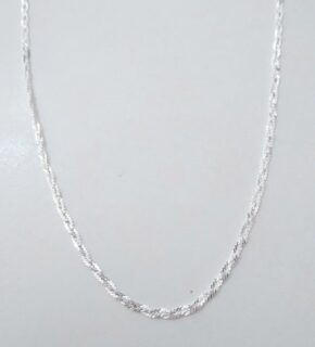Cadena maciza de plata