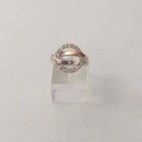 Anillo de piedra