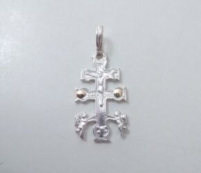 Dije plata y oro macizo