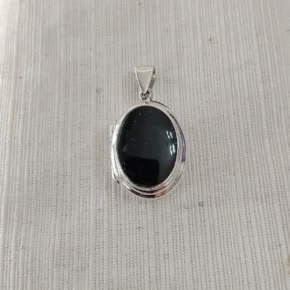 Dije plata y piedra