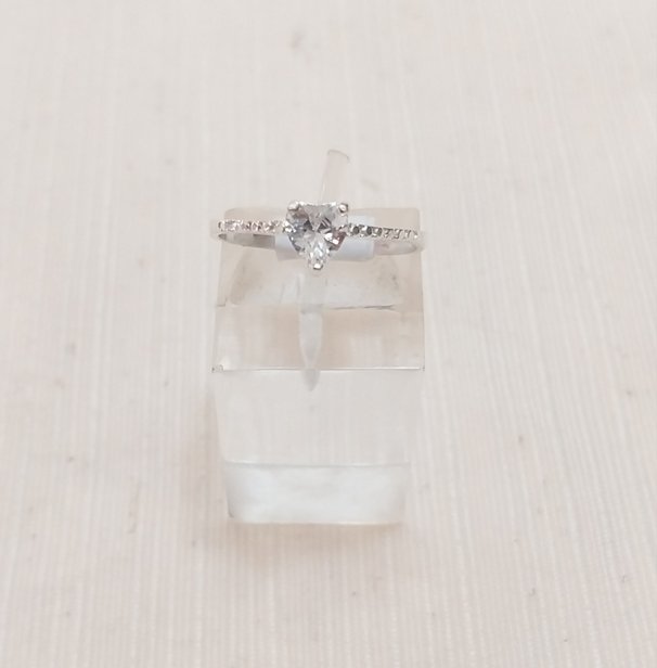 Anillo plata y piedra